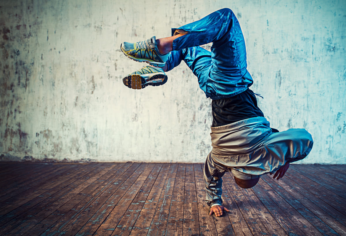 Redo Breakdancer למה כדאי לעשות חוג ברייקדאנס בחיפה?